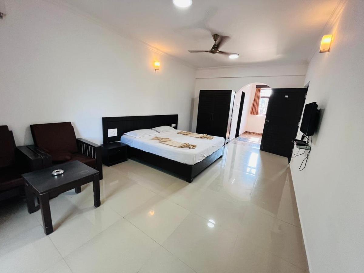 Naga Cottages Morjim Exterior foto