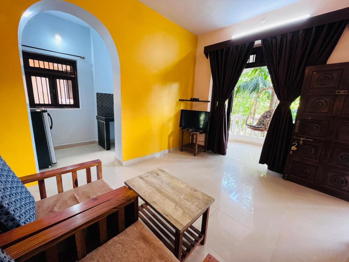 Naga Cottages Morjim Exterior foto