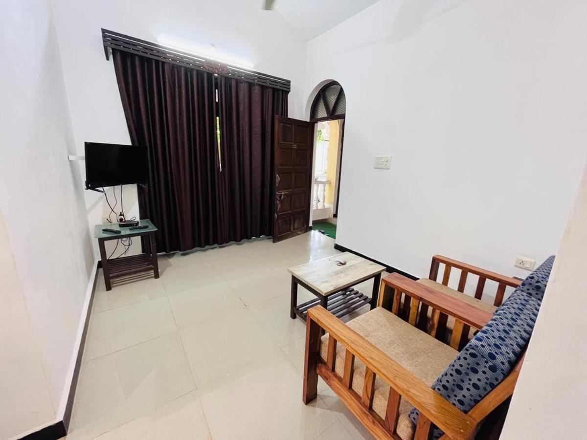 Naga Cottages Morjim Exterior foto
